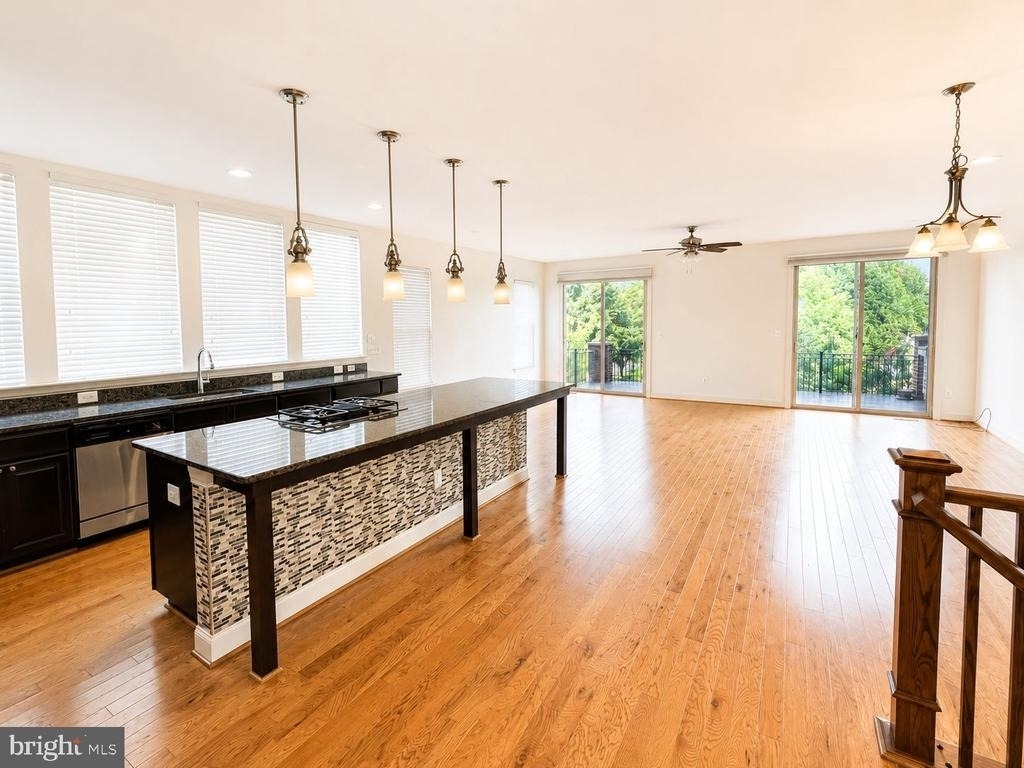 22806 Breezy Hollow Drive - Photo 6