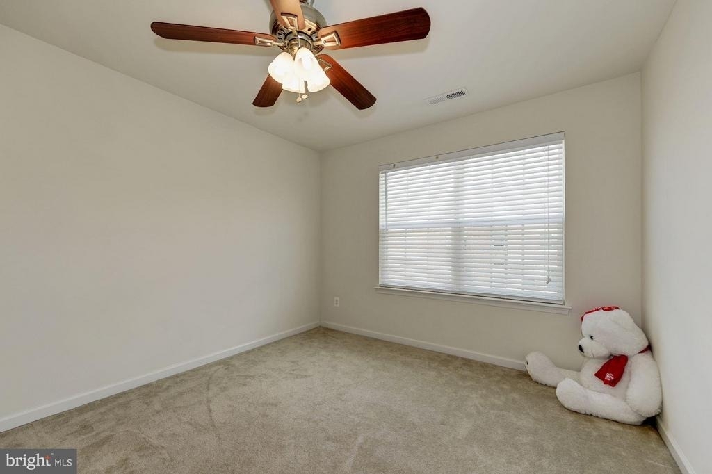 22677 Flowing Spring Square - Photo 22