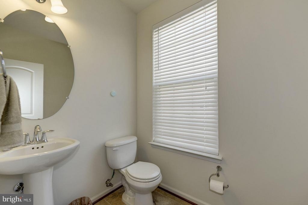22677 Flowing Spring Square - Photo 14