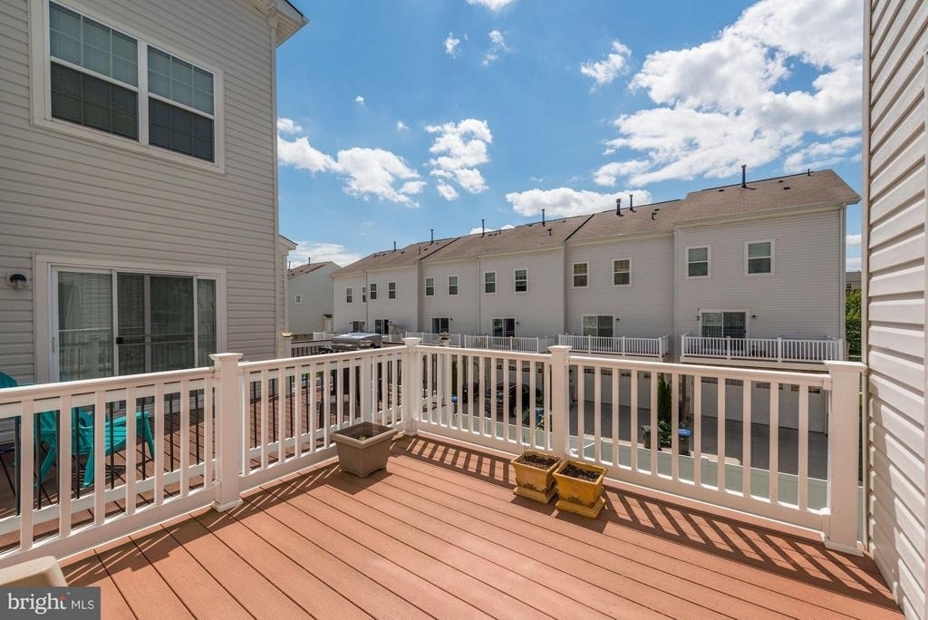 22677 Flowing Spring Square - Photo 28
