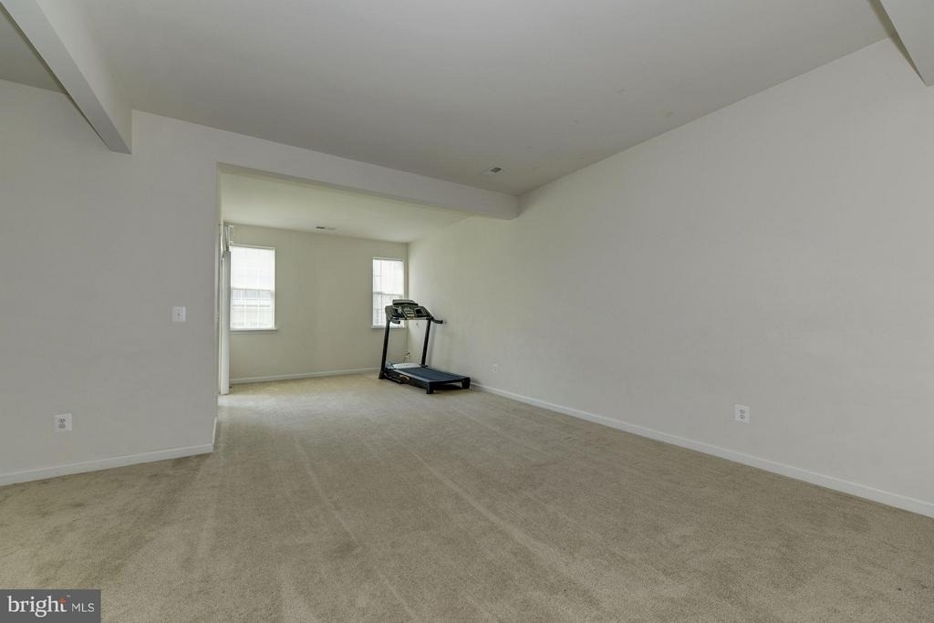 22677 Flowing Spring Square - Photo 25
