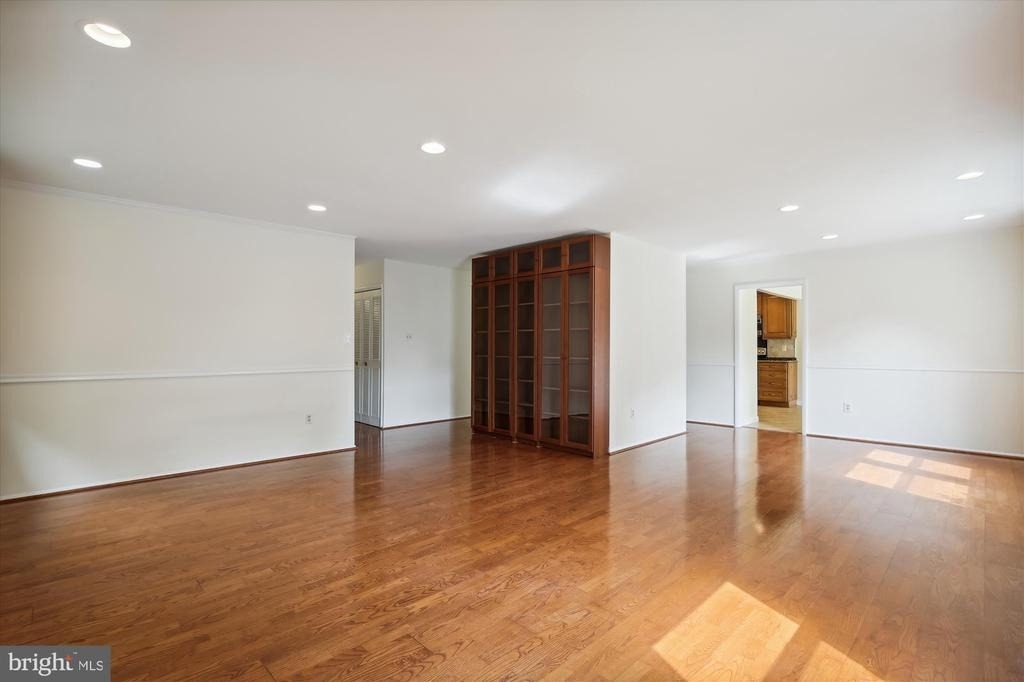 4607 Marshall Hall Lane - Photo 6
