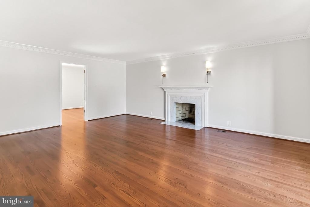 6294 Dunaway Court - Photo 12