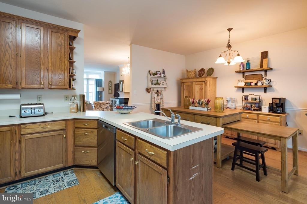 3945 Kathryn Jean Court - Photo 16