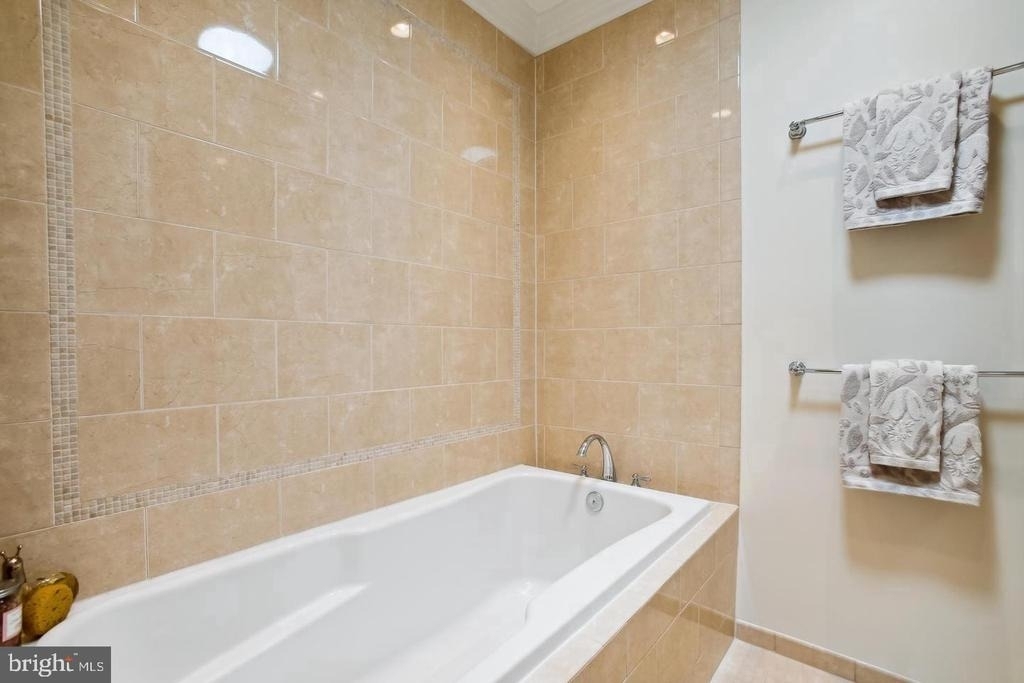 7022 Little Leaf Linden Lane - Photo 30