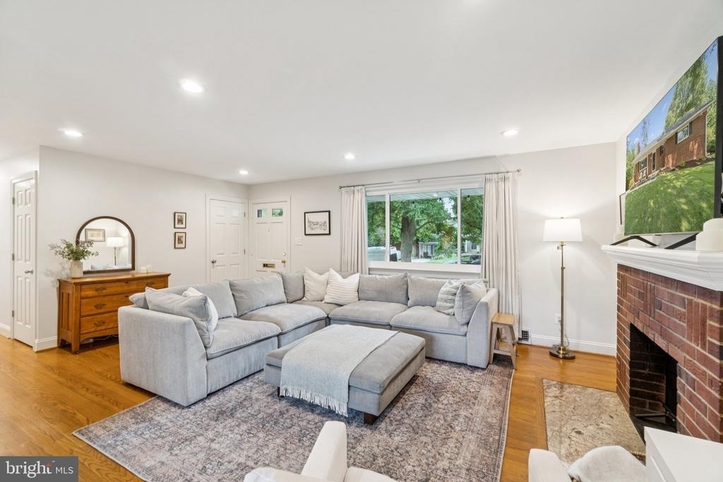 7412 Farnum Street - Photo 4