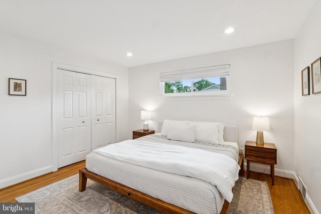 7412 Farnum Street - Photo 11