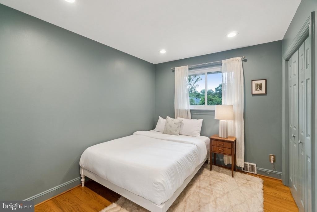 7412 Farnum Street - Photo 9