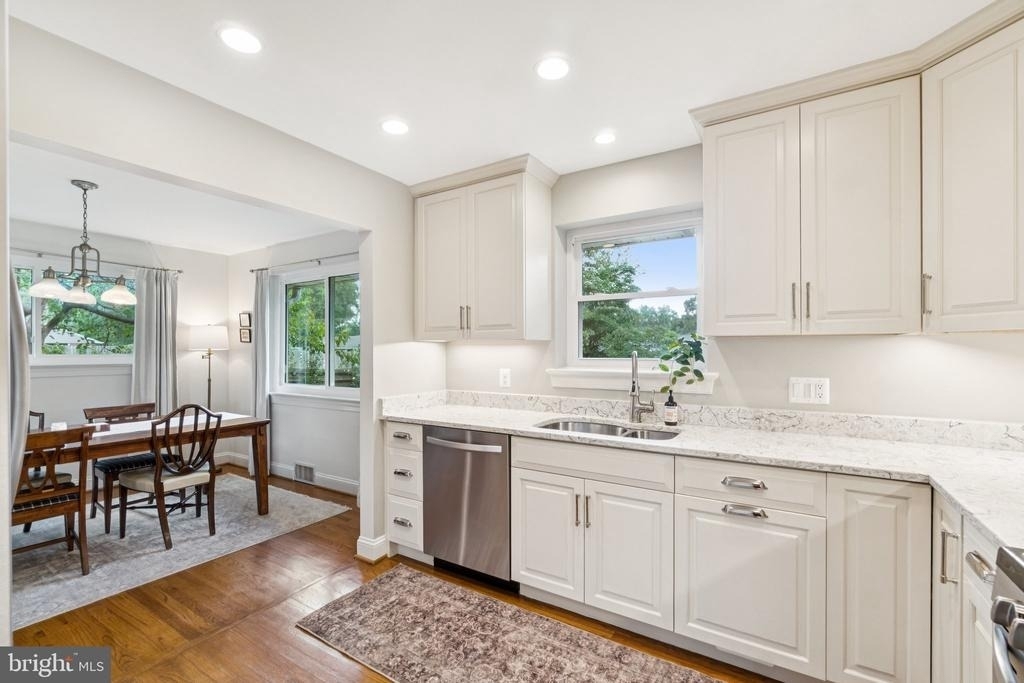 7412 Farnum Street - Photo 8