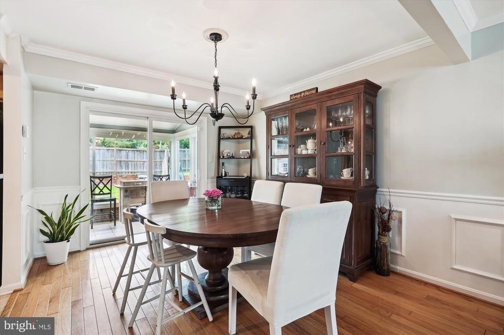 4555 Lantern Place - Photo 5