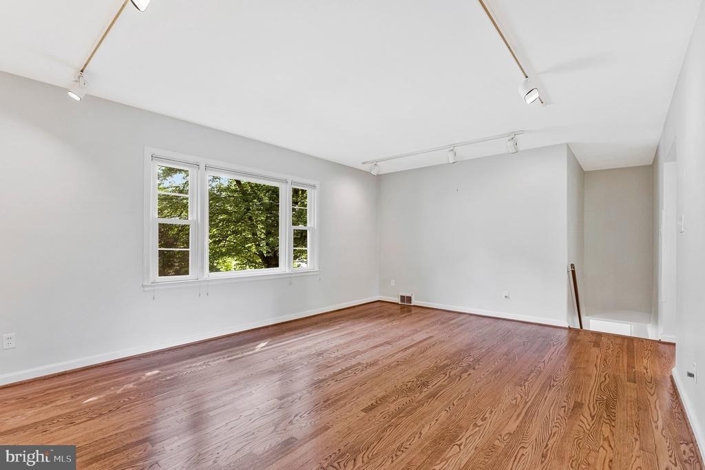 3160 Ravenwood Drive - Photo 8