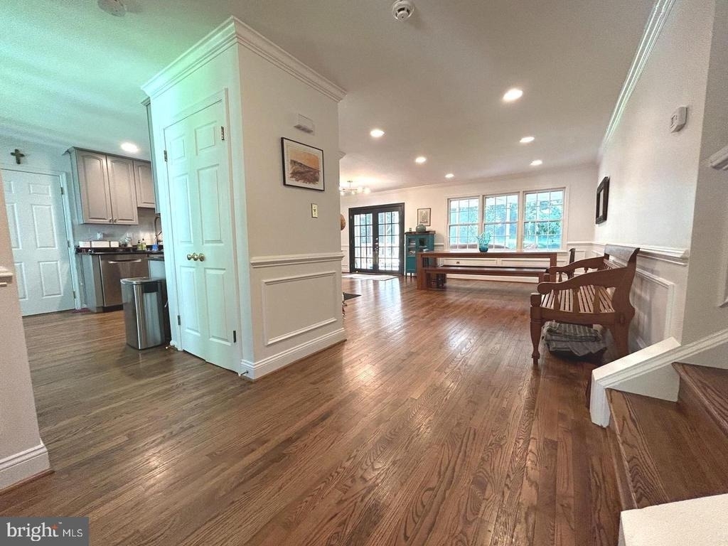 725 Forest Park Road - Photo 1