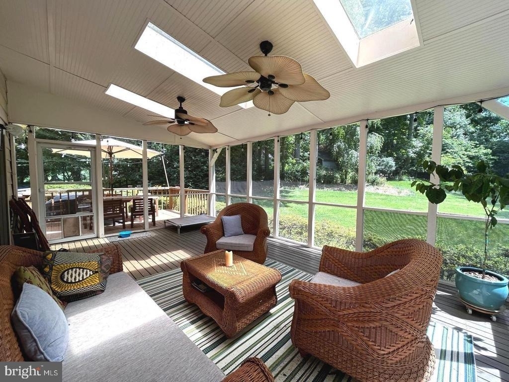 725 Forest Park Road - Photo 14