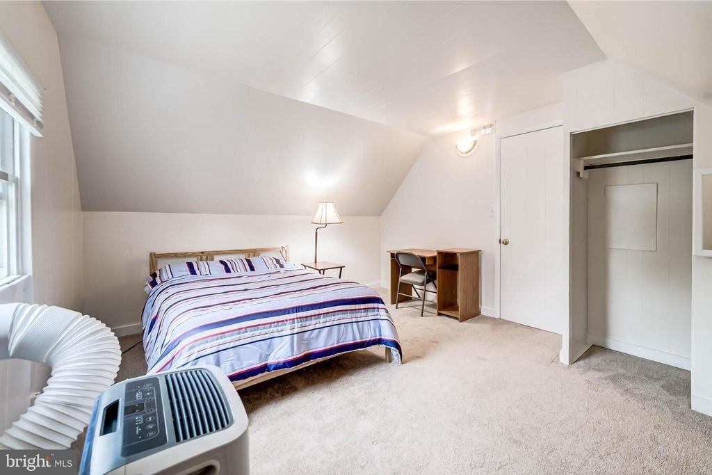 2425 Fort Drive - Photo 15