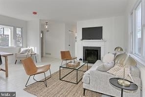 2501 Crest Street - Photo 5
