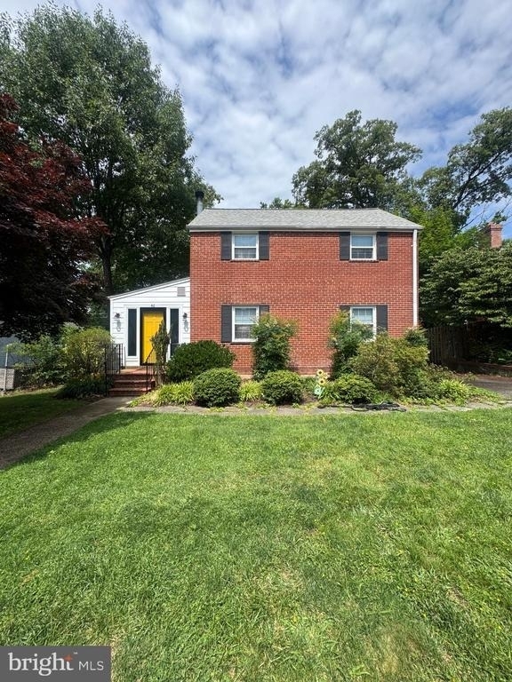 42 S Park Drive - Photo 0