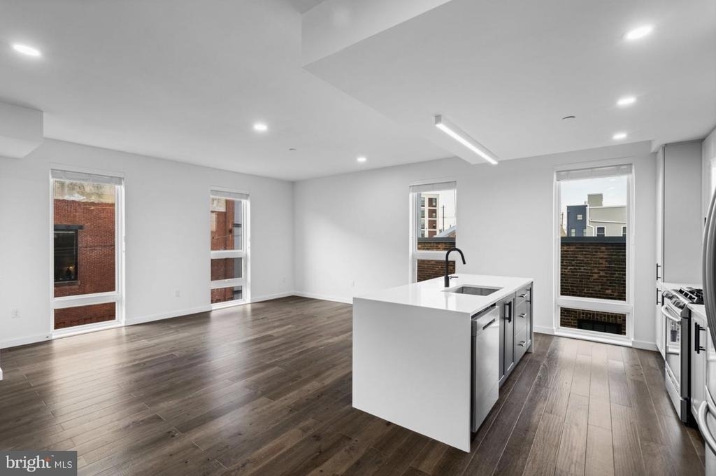 1501 N 31st Street - Photo 4