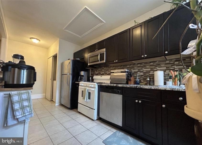 1214 Spruce Street - Photo 1