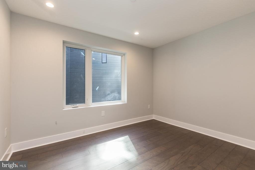 1405 Frankford Avenue - Photo 18