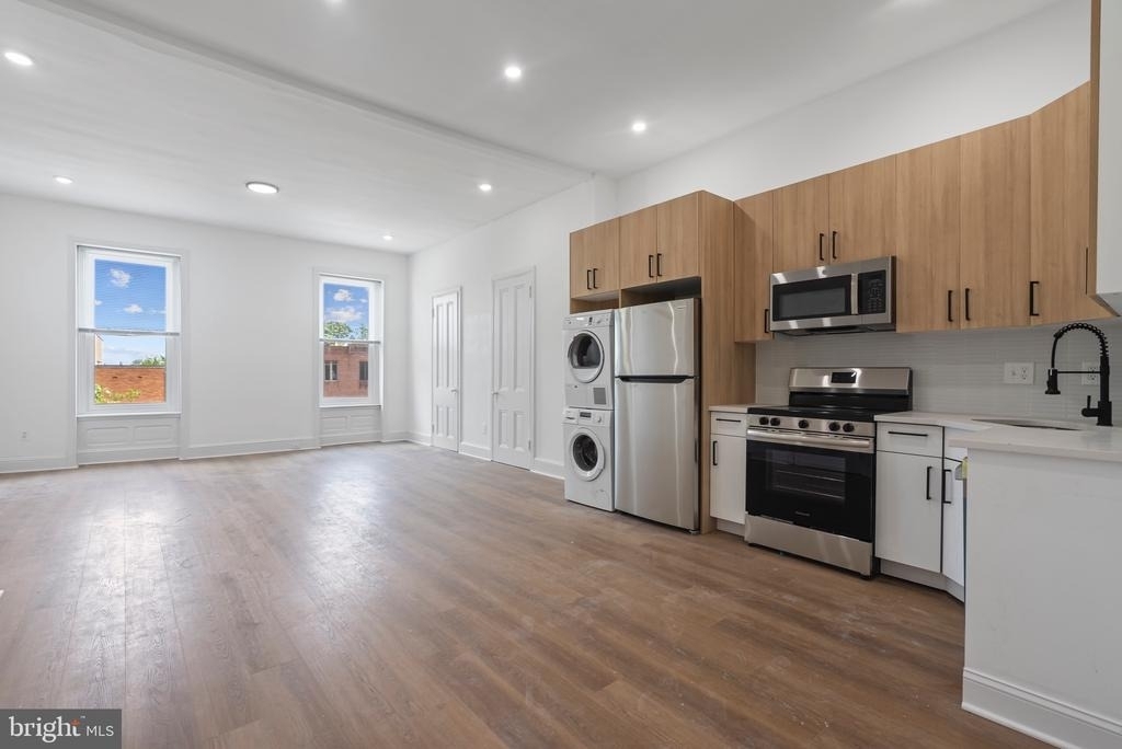 1618 S Broad Street - Photo 0