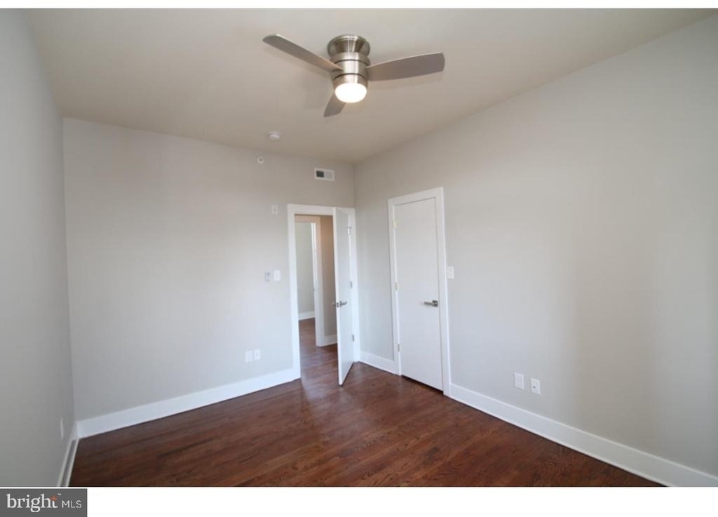 400 S 45th Street - Photo 2