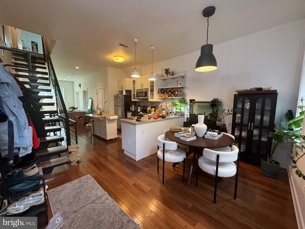 1533 Swain Street - Photo 1