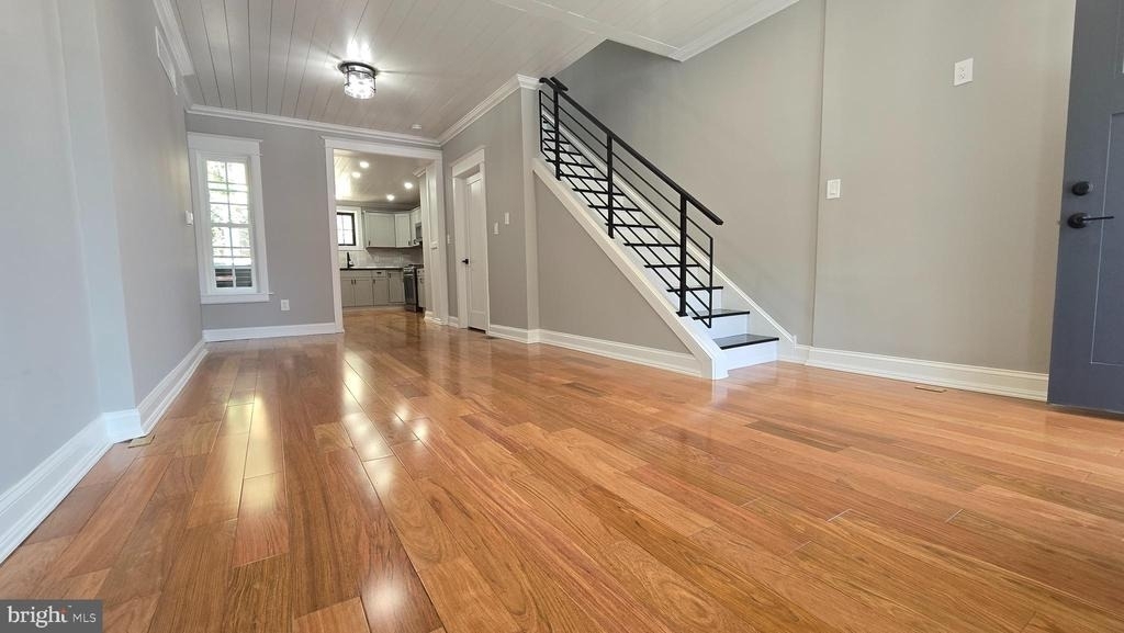 4121 Tower Street - Photo 2