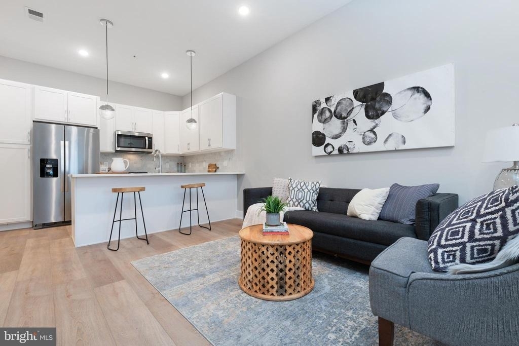 52 W Washington Lane - Photo 3
