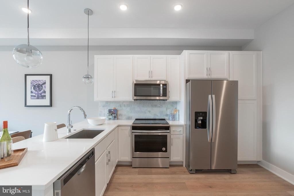 52 W Washington Lane - Photo 6
