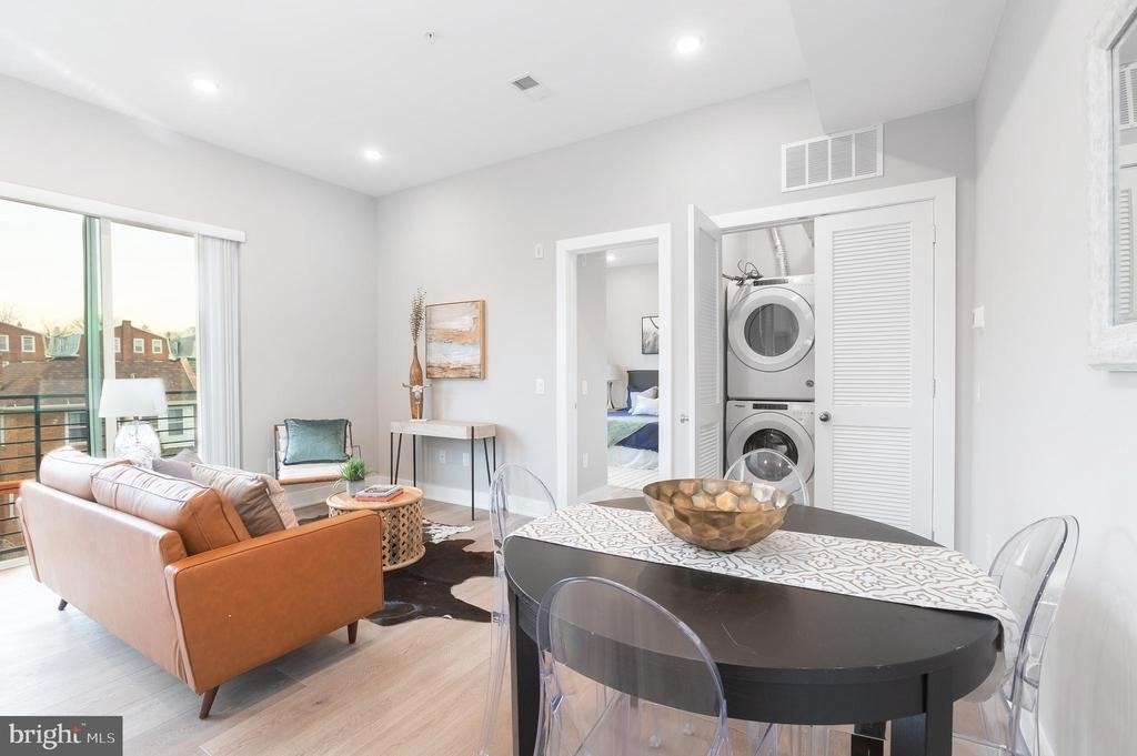 52 W Washington Lane - Photo 10