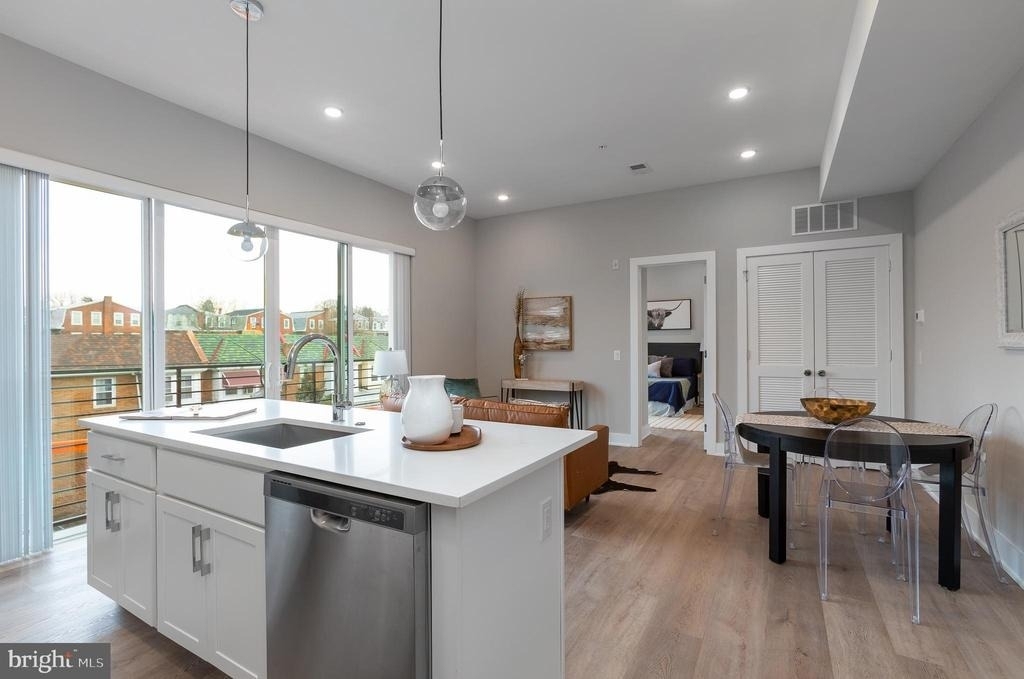 52 W Washington Lane - Photo 2