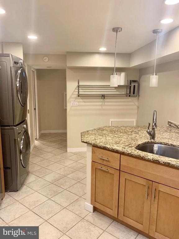 838 Kater Street - Photo 8