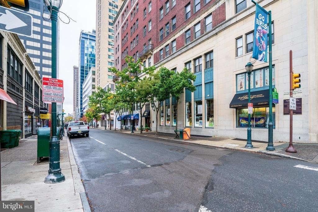 1939 Chestnut Street - Photo 18
