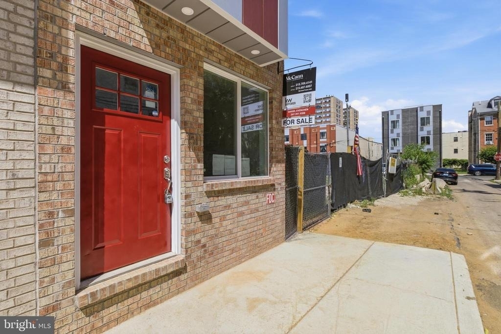 1511 W Flora Street - Photo 39