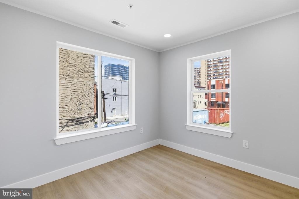 1511 W Flora Street - Photo 17