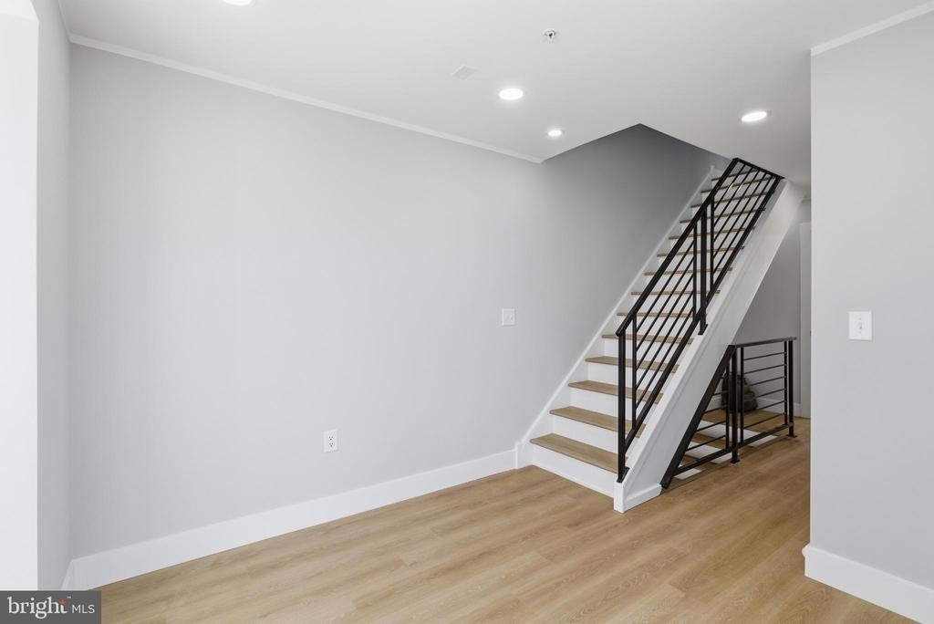 1511 W Flora Street - Photo 23