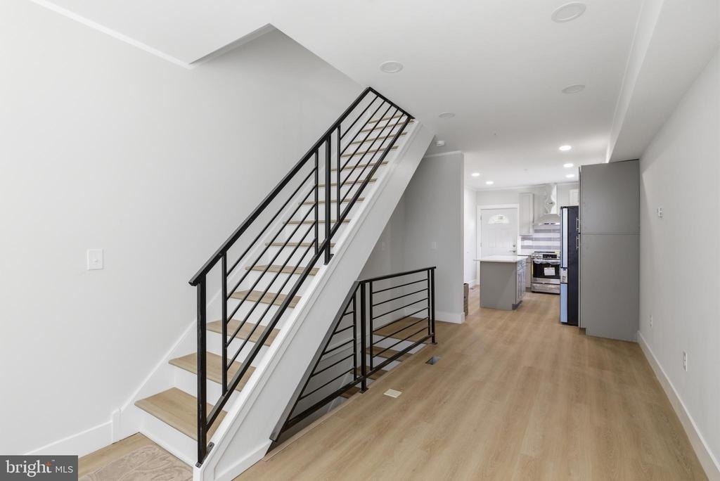 1511 W Flora Street - Photo 5