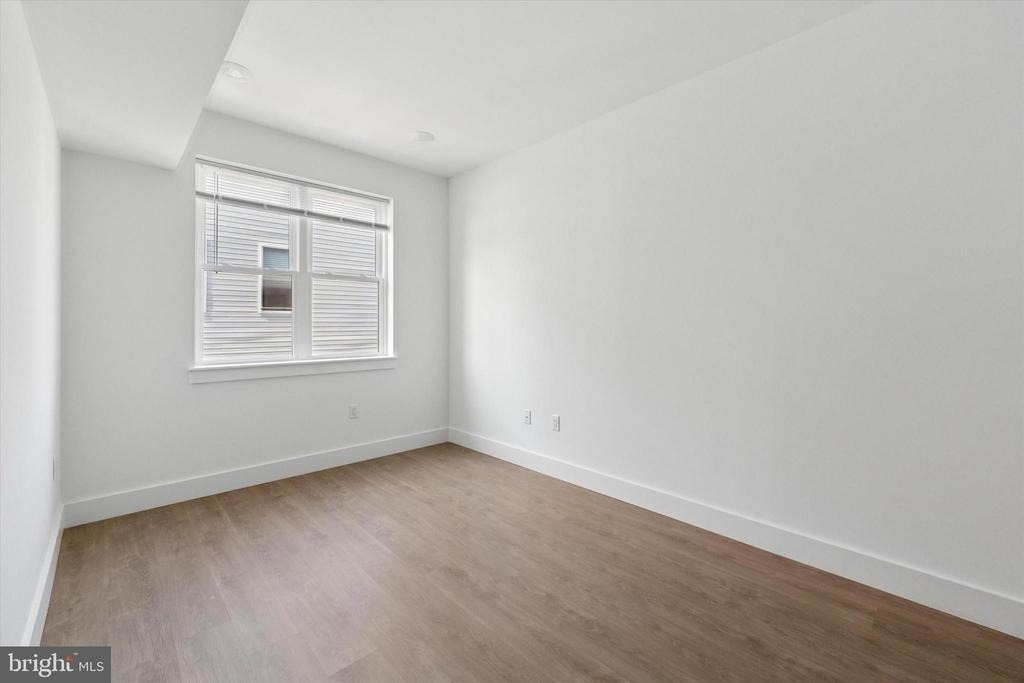 2520 N Front St - Photo 2