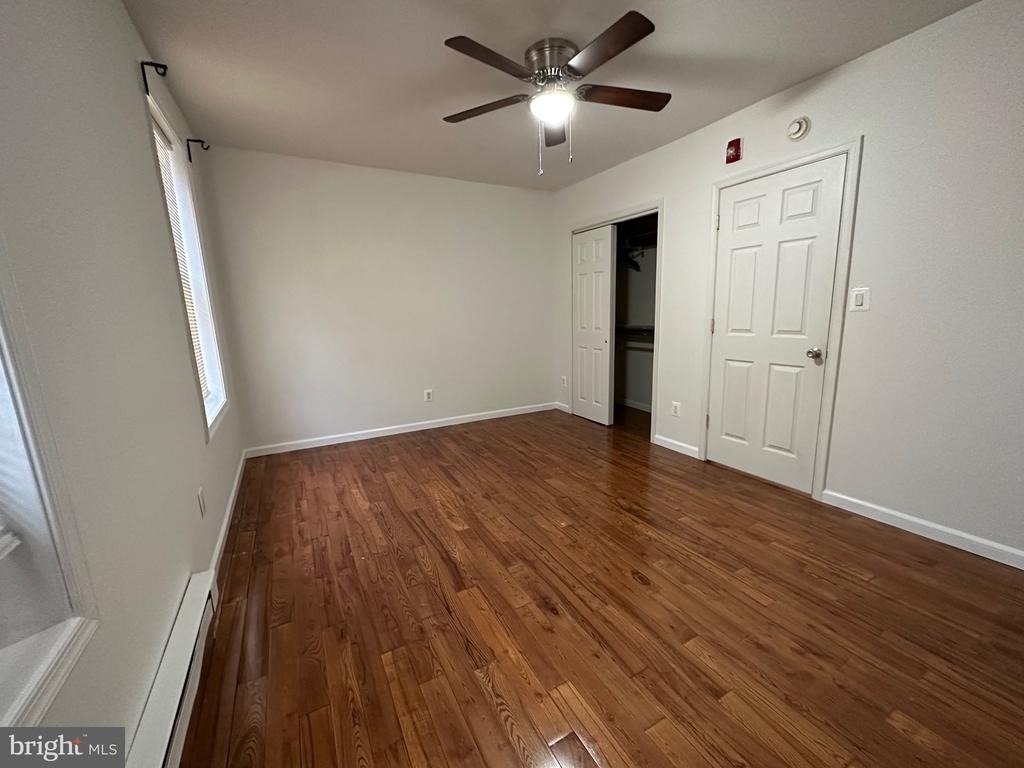 1915 Wharton Street - Photo 17
