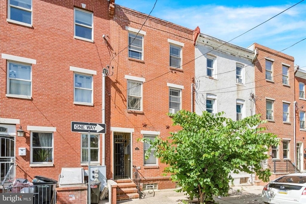 1915 Wharton Street - Photo 0