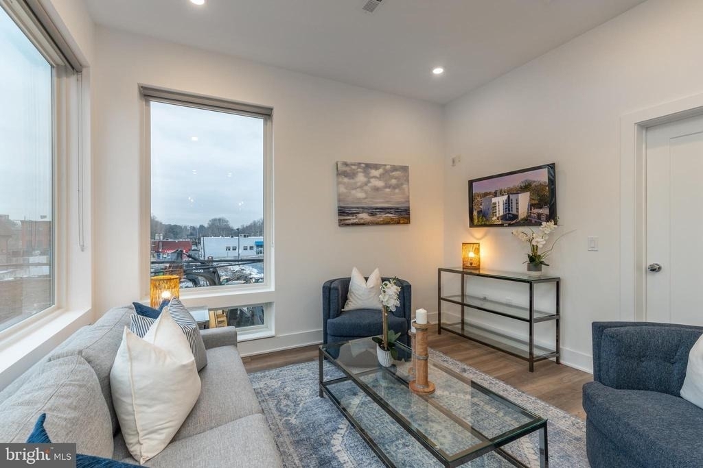 5545 Pulaski Avenue - Photo 1