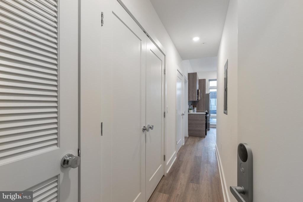 5545 Pulaski Avenue - Photo 22