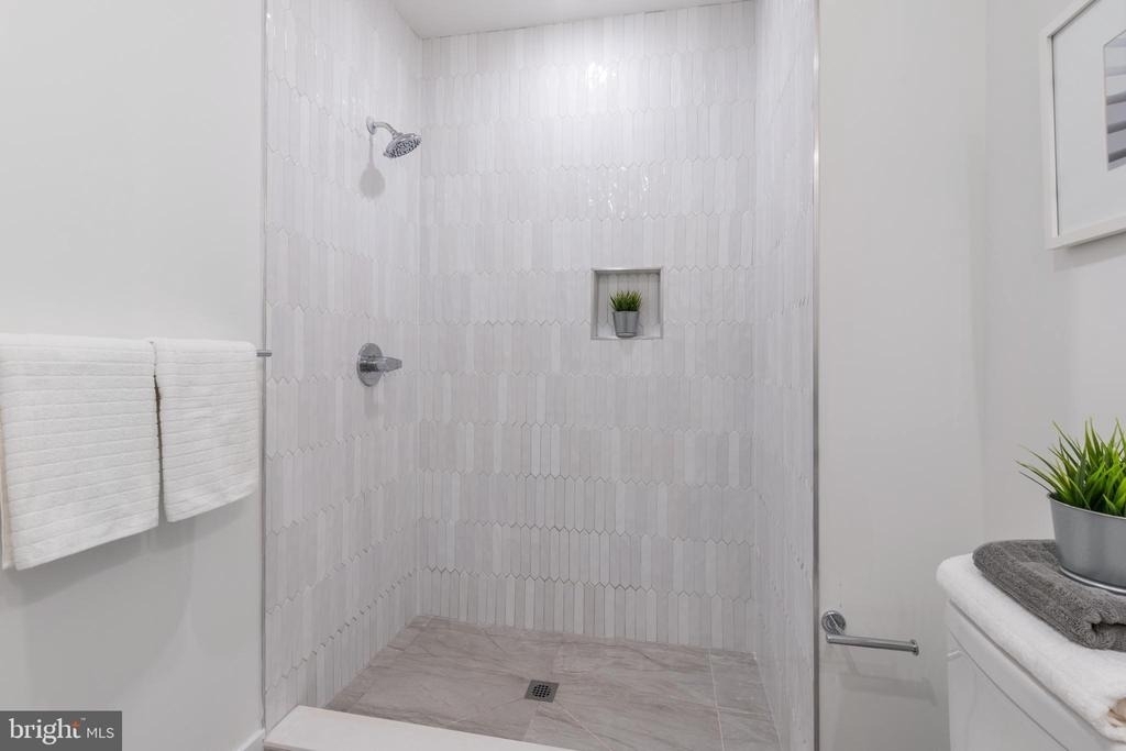 5545 Pulaski Avenue - Photo 23