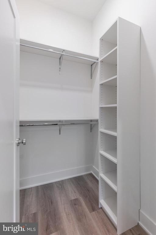 5545 Pulaski Avenue - Photo 11