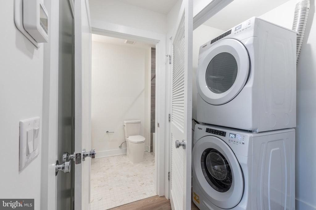 5545 Pulaski Avenue - Photo 11