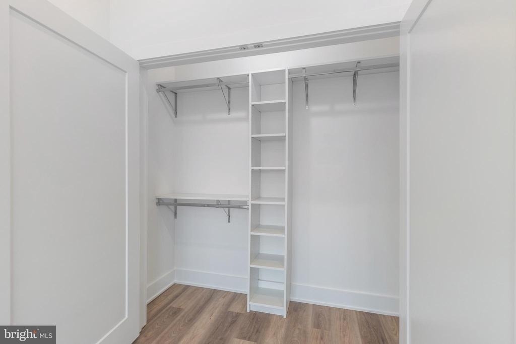 5545 Pulaski Avenue - Photo 20