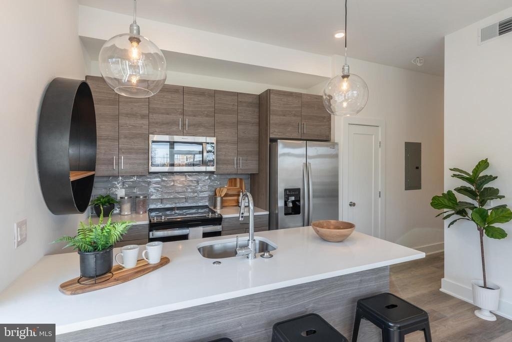 5545 Pulaski Avenue - Photo 16