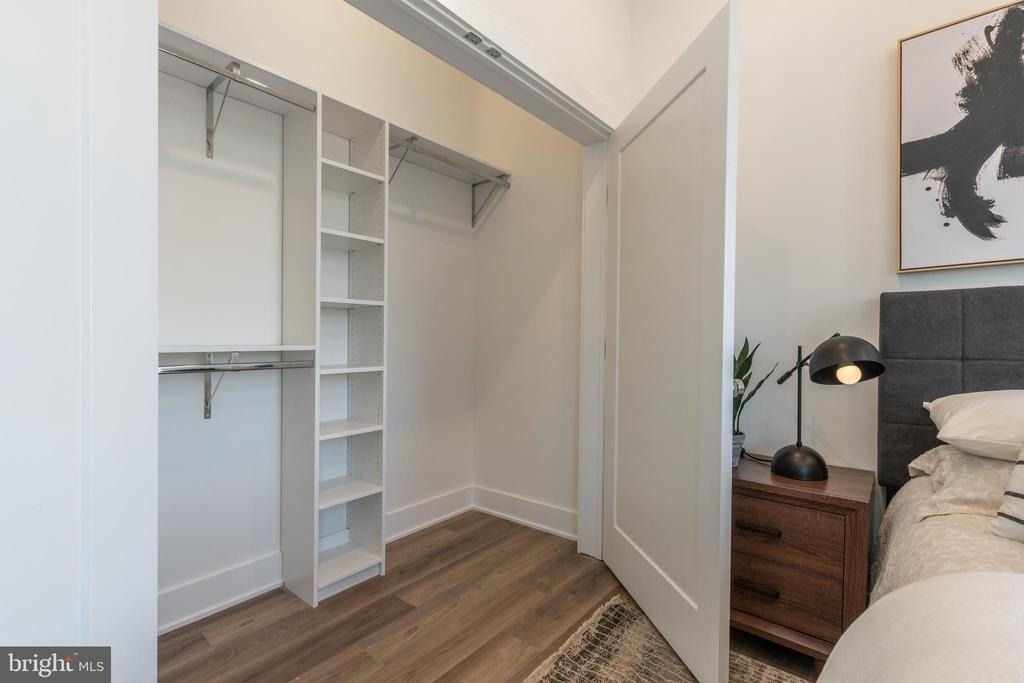 5545 Pulaski Avenue - Photo 22