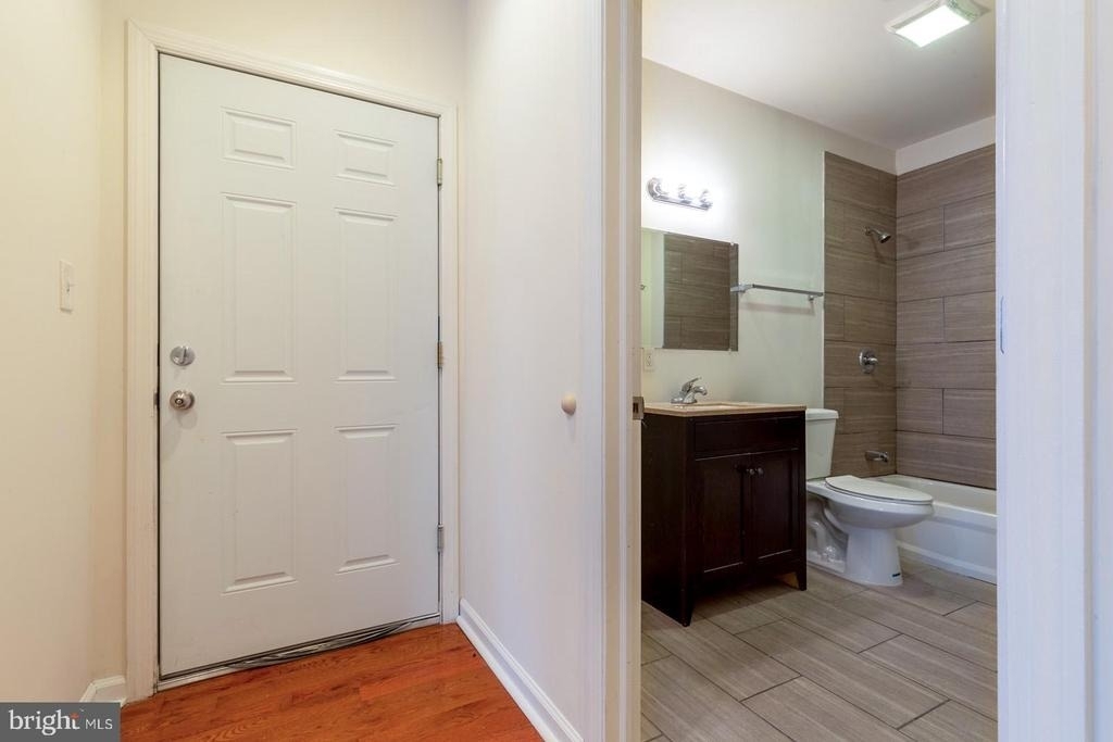 1429 Poplar Street - Photo 8