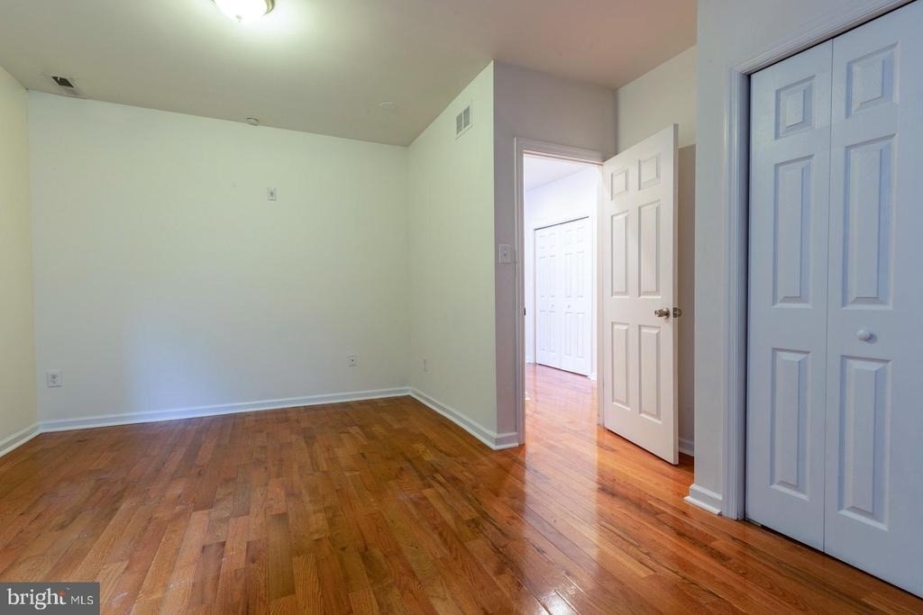 1429 Poplar Street - Photo 17